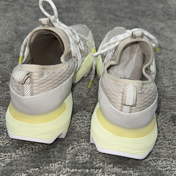 •Sorel Kinetic Impact• - Picture 5 of 6